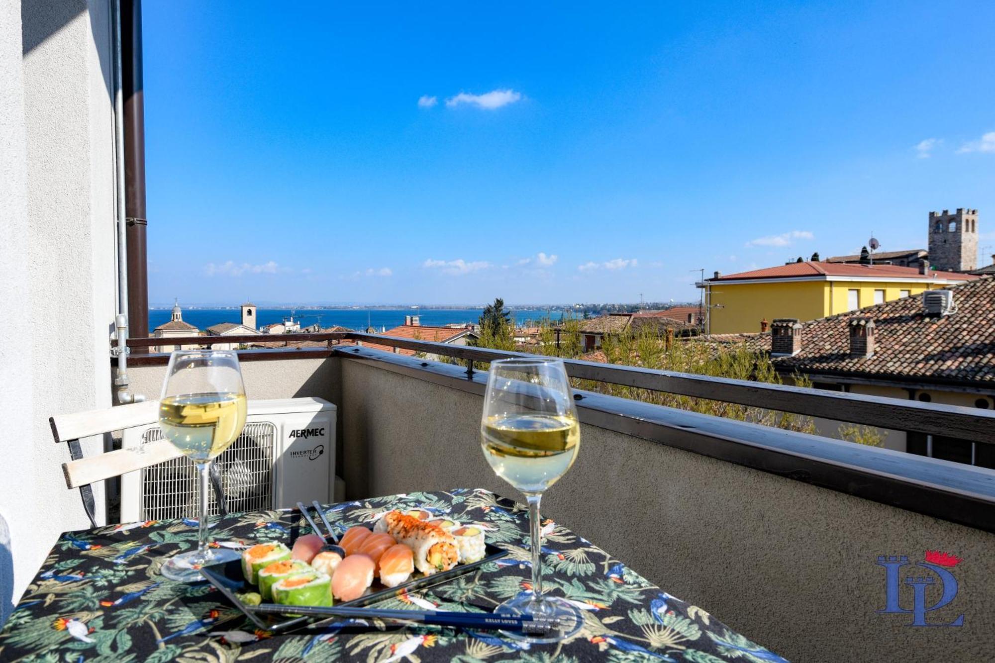 Desenzanoloft Official Partner Marriott Homes & Villas - Smiling In Desenzano Lake View Desenzano del Garda Extérieur photo